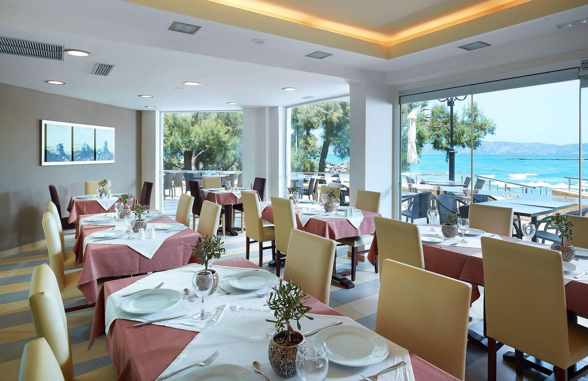Molos Bay Hotel La Canea